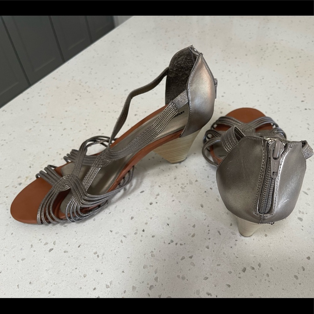 Size 12W heels